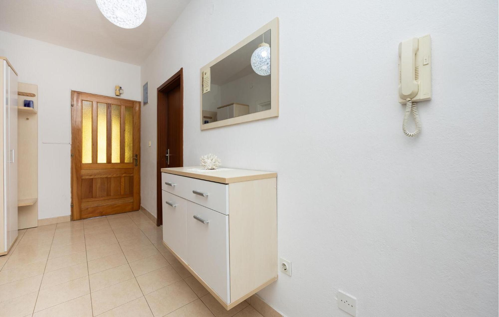 Beautiful Apartment In Trogir With Wifi Exterior foto
